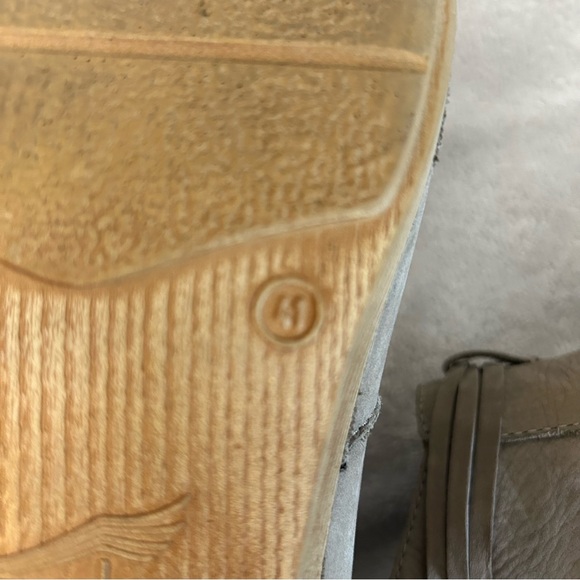 Dansko Women's Markie style leather Bootie with cute tassel detail - Picture 8 of 10